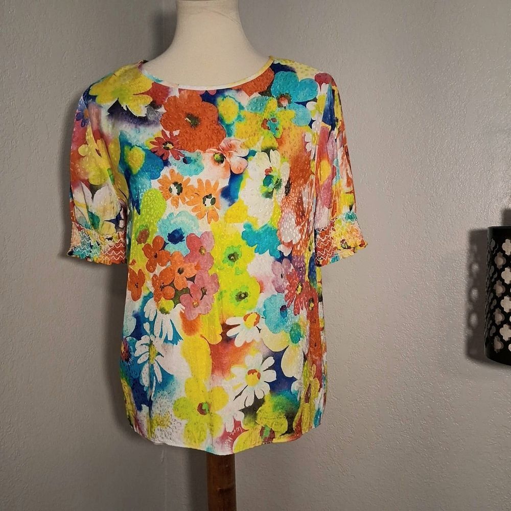 Love Moschino Bright Floral Multicolor Short Sleeve Blouse